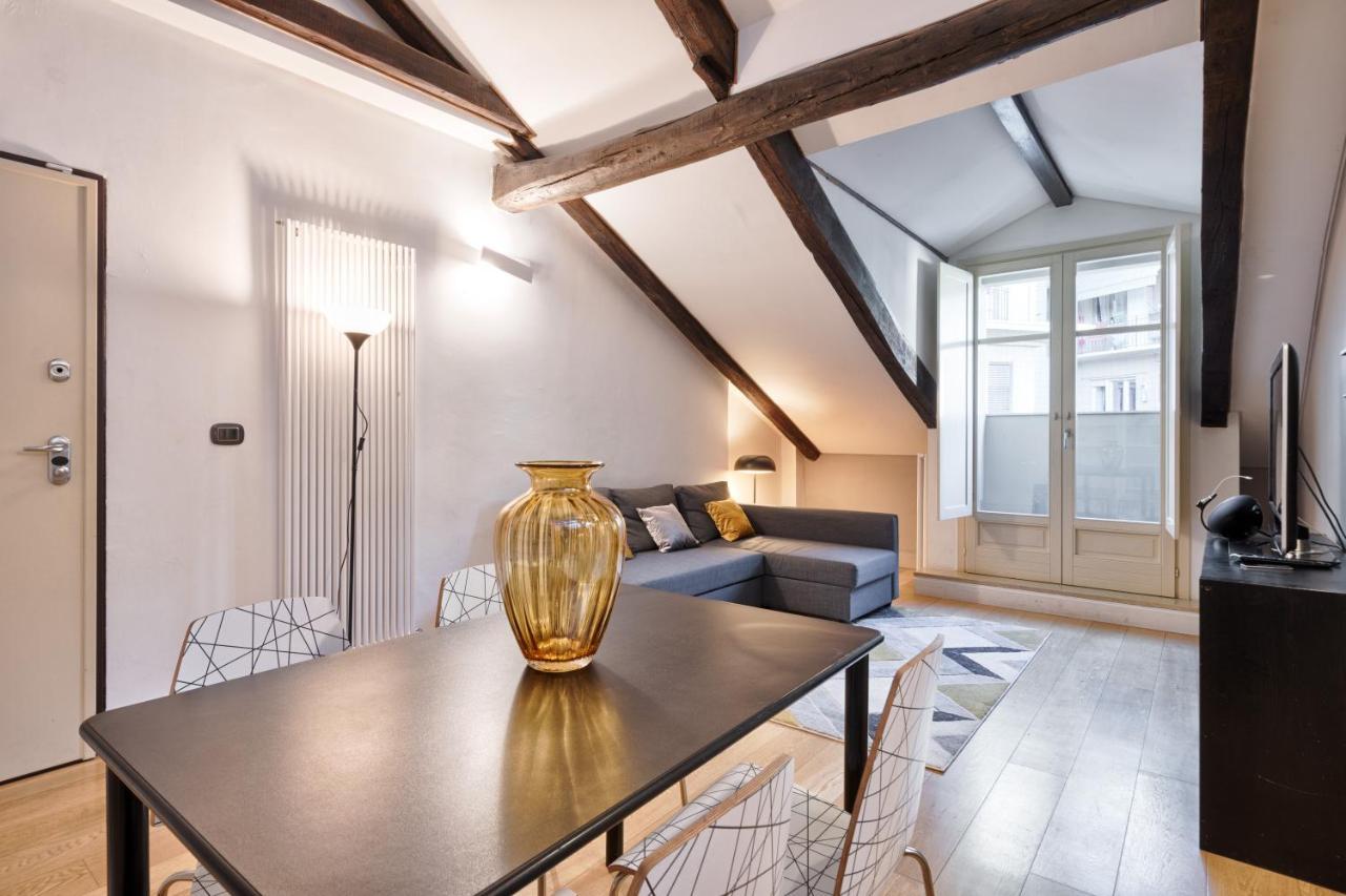Stylish Apartment In The Heart Of Torino ภายนอก รูปภาพ
